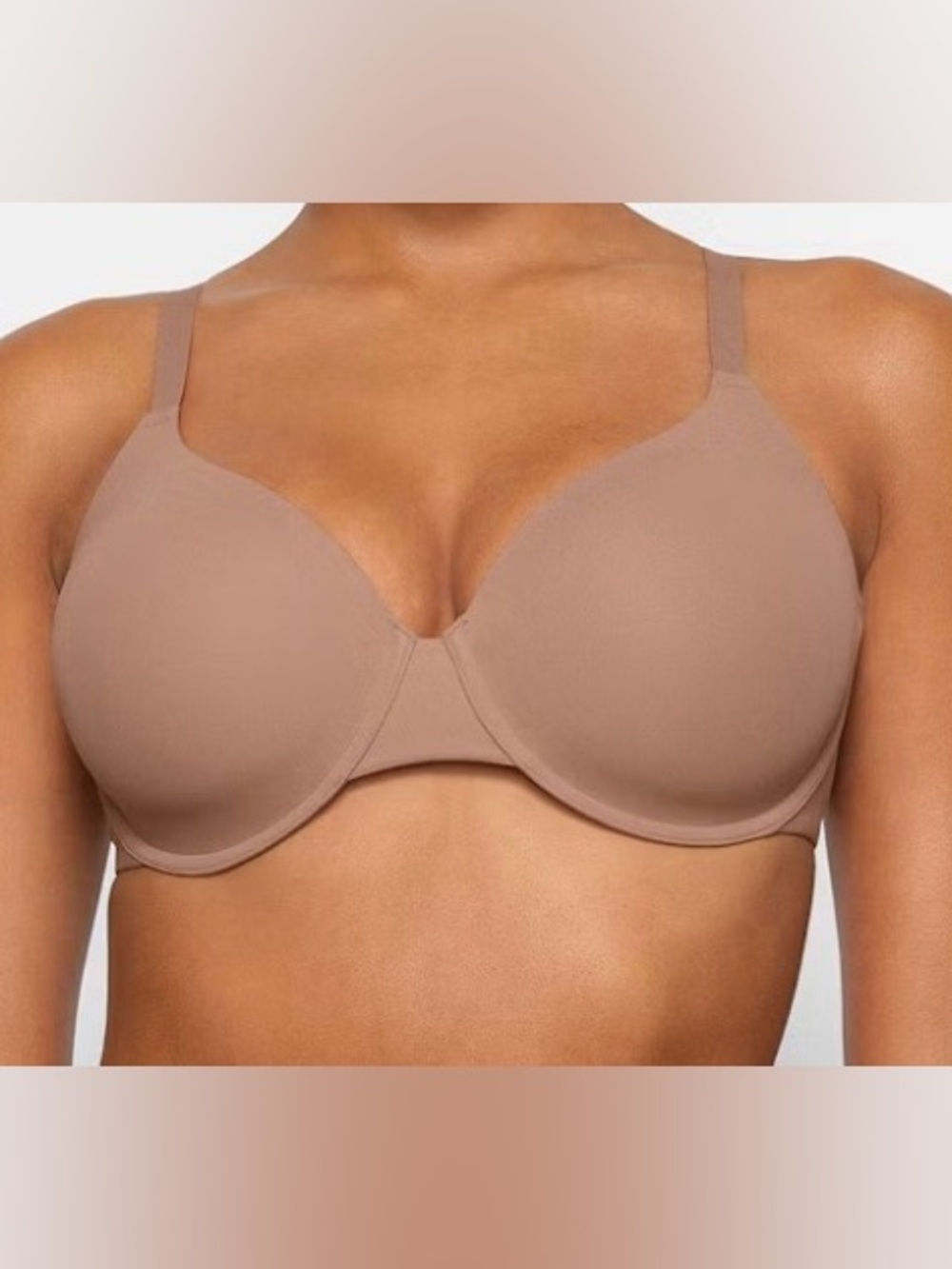NWT Soft SKIMS 34B Fits everybody t-shirt bra with padding - Picture 1 of 6